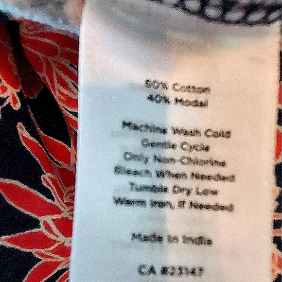 Talbots Tunic Top with Tie Detail: Size M NWOT. - Picture 7 of 8